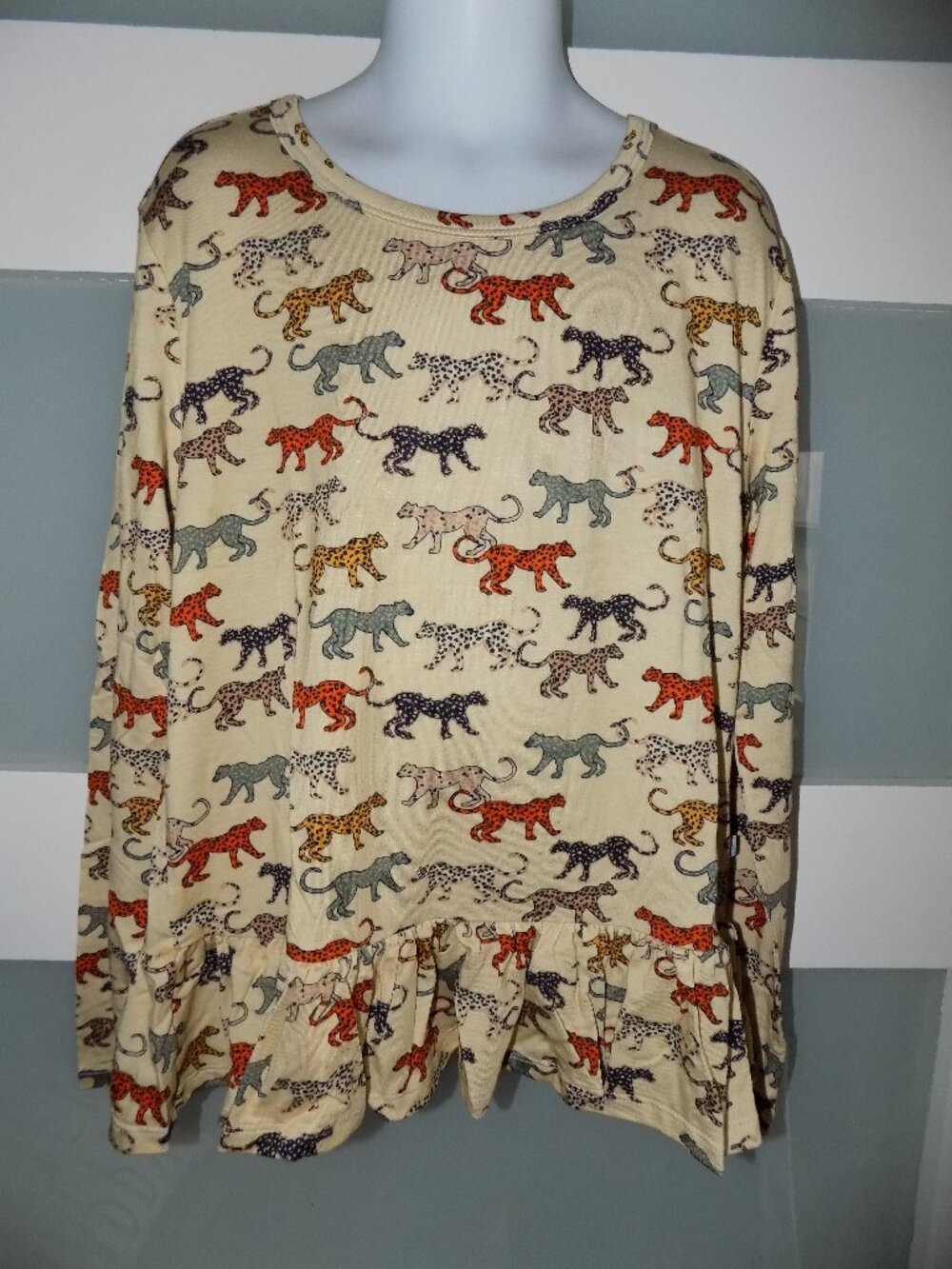 POSH PEANUT Tyra LS Ruffled Loose Fit T-Shirt Size 8 Girl's NEW